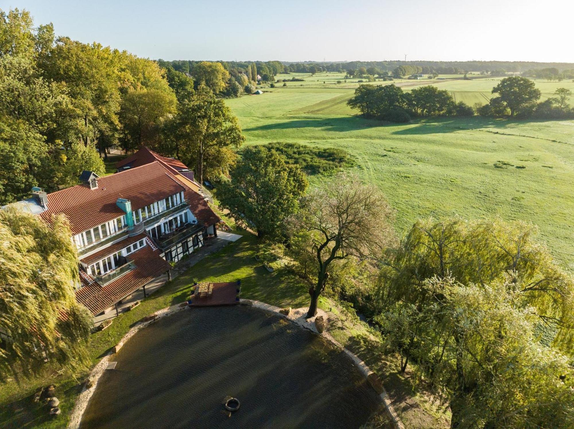 Schlossresidenz - Boutique Apartments & Hotel Suiten Schloss Ricklingen ภายนอก รูปภาพ