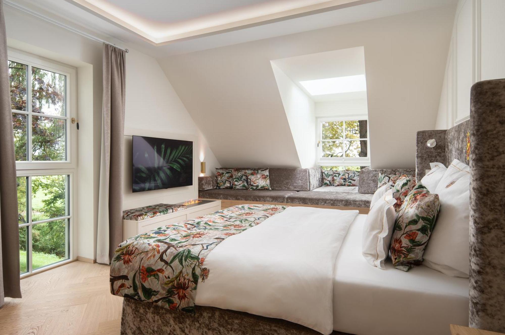 Schlossresidenz - Boutique Apartments & Hotel Suiten Schloss Ricklingen ภายนอก รูปภาพ